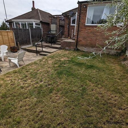 Two-Bedroom House In Essex Mile End Ngoại thất bức ảnh